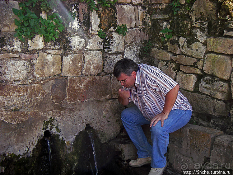 Остров Солнца. Скала Титикала — здесь боги ступили на землю