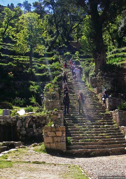 Остров Солнца. Скала Титикала — здесь боги ступили на землю