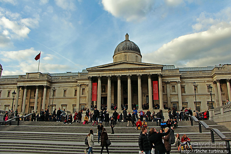 Трафальгарская площадь и колонна Нельсона