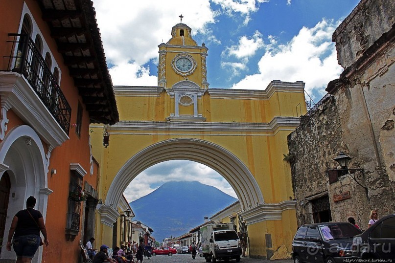 Антигуа-Гватемала — самый респектабельный город страны