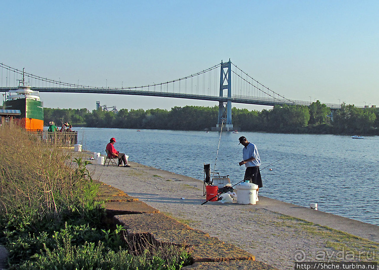 Набережная реки Moumee — и прогулка, и рыбалка и ...Майами