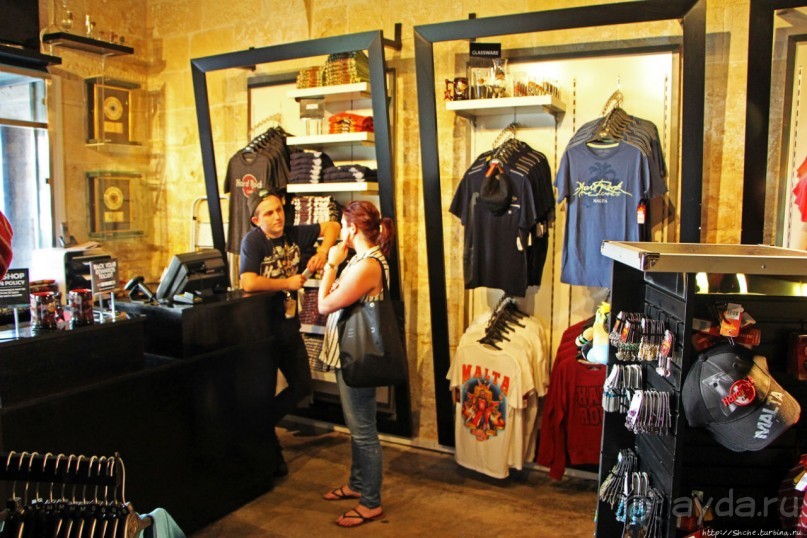 Культовый кафе-бар в Валетте