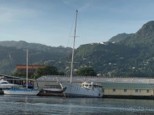 Ух ты, мы вышли из бухты... Ух ты, вернулись обратно))