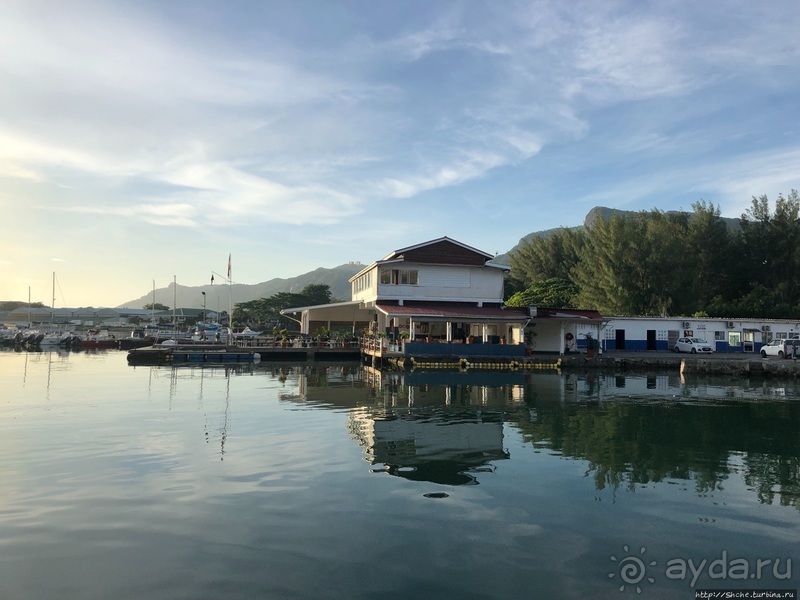 Ух ты, мы вышли из бухты... Ух ты, вернулись обратно))