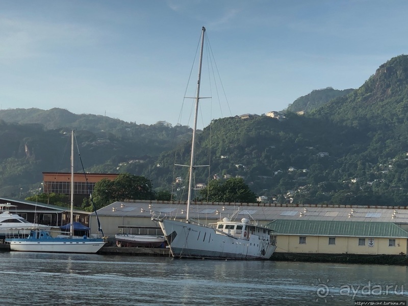 Ух ты, мы вышли из бухты... Ух ты, вернулись обратно))