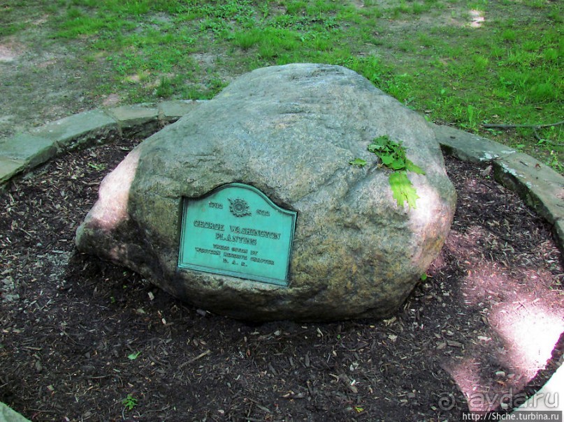 "Buttermilk falls" и пешехоный маршрут вдоль ручья