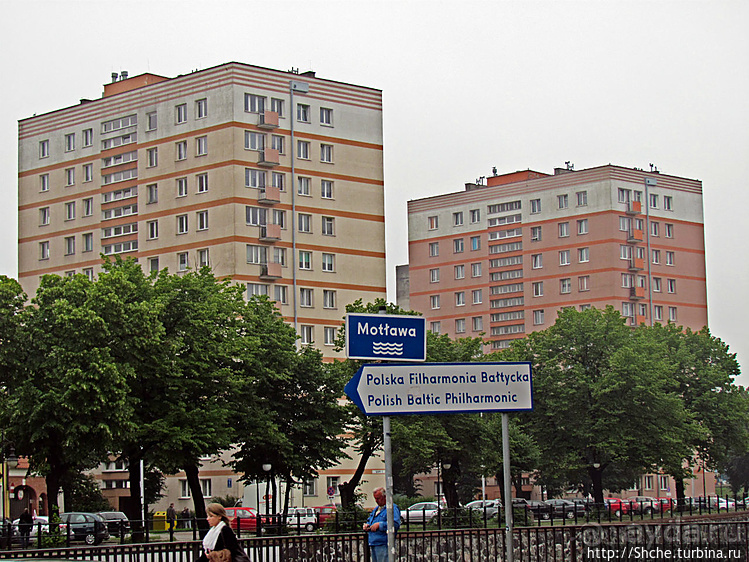 Приток Nowa Motlawa и остров Складов (Wyspa Spichrzow)