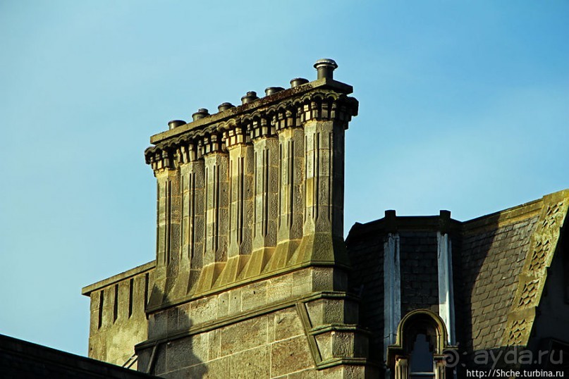 Частоколы каминных труб на крышах Эдинбурга