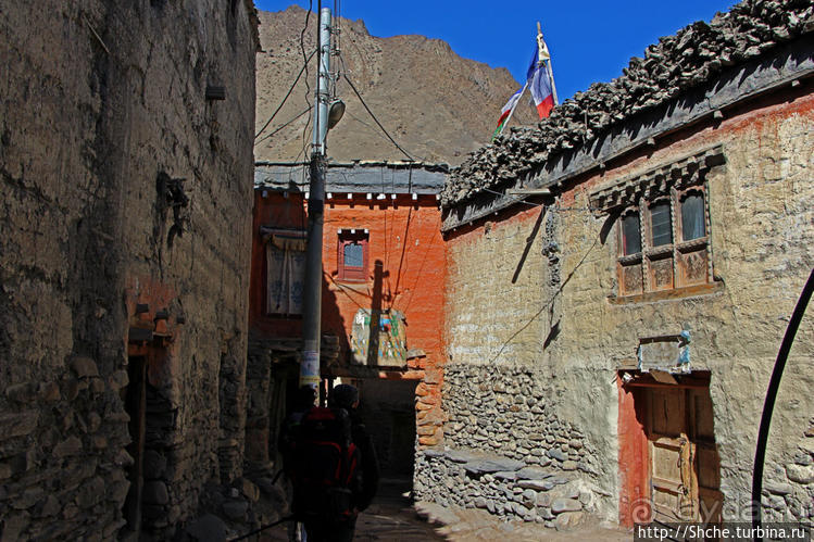 Кагбени — истинные ворота Мустанга, зеленый оазис в горах