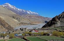 Кагбени — истинные ворота Мустанга, зеленый оазис в горах