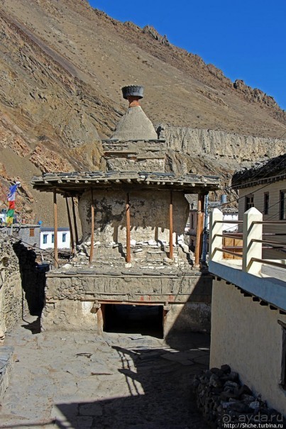 Кагбени — истинные ворота Мустанга, зеленый оазис в горах