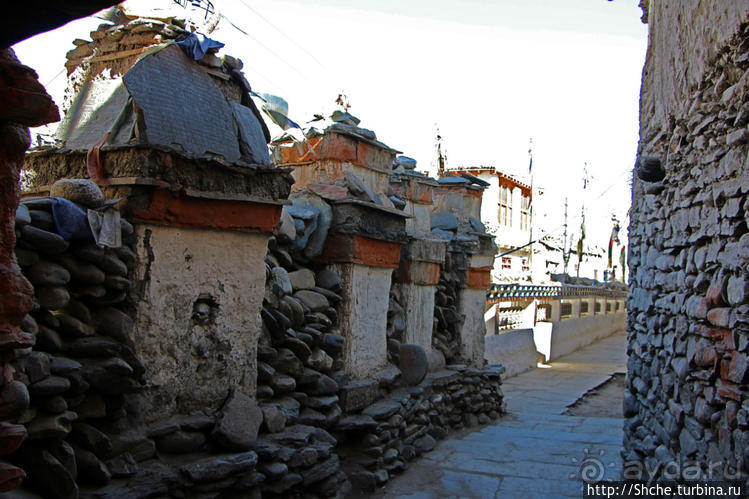 Кагбени — истинные ворота Мустанга, зеленый оазис в горах