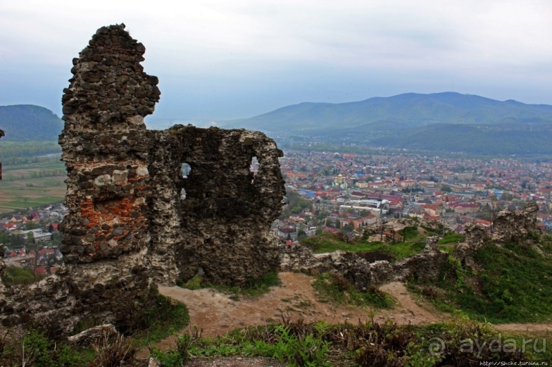 Закарпатский Хуст со 140-метровой высоты руин замка
