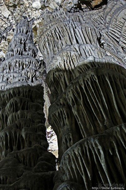 Диковинные сталактиты и причудливые сталагмиты св. Михаила