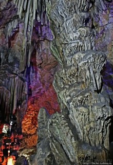 Диковинные сталактиты и причудливые сталагмиты св. Михаила