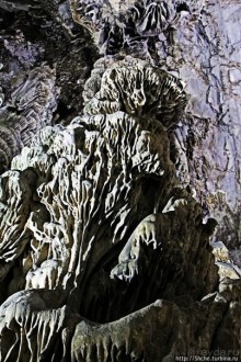 Диковинные сталактиты и причудливые сталагмиты св. Михаила