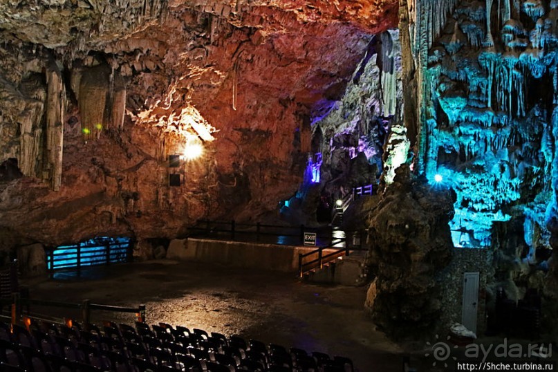 Диковинные сталактиты и причудливые сталагмиты св. Михаила