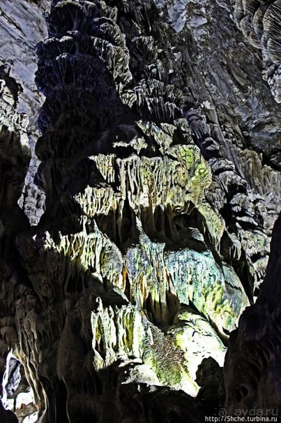 Диковинные сталактиты и причудливые сталагмиты св. Михаила