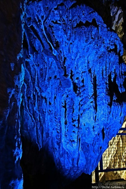 Диковинные сталактиты и причудливые сталагмиты св. Михаила