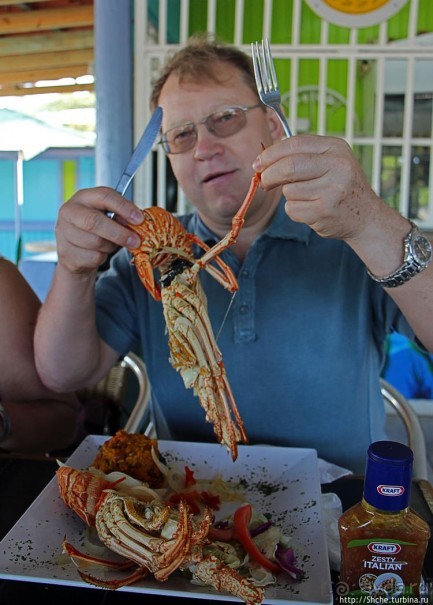 Пока у всех сиеста, здесь не плохо кормят