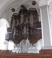 Альбом отзыва "Voi Freisers Church — здесь обитают архангелы"