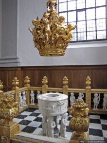 Альбом отзыва "Voi Freisers Church — здесь обитают архангелы"