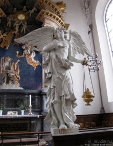 Альбом отзыва "Voi Freisers Church — здесь обитают архангелы"