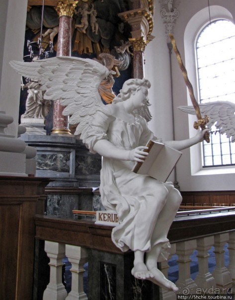 Voi Freisers Church — здесь обитают архангелы