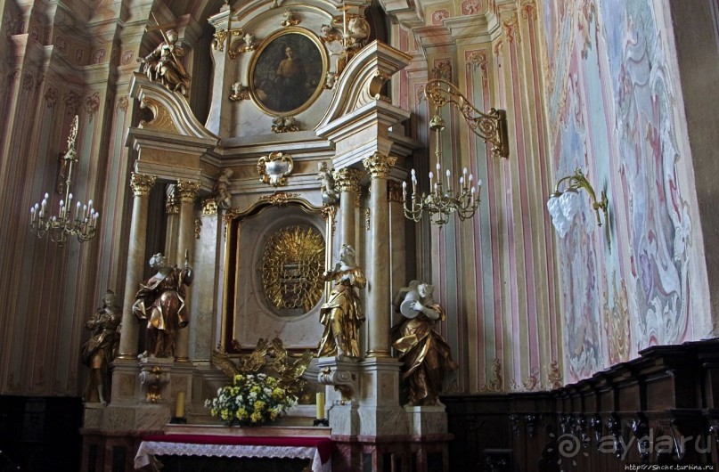 Шикарный костел с шикарным органом