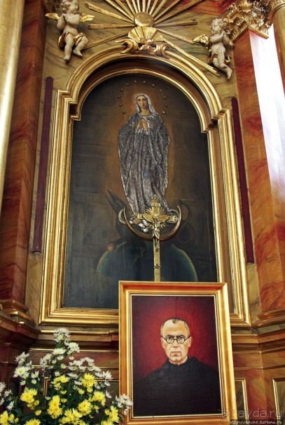 Шикарный костел с шикарным органом