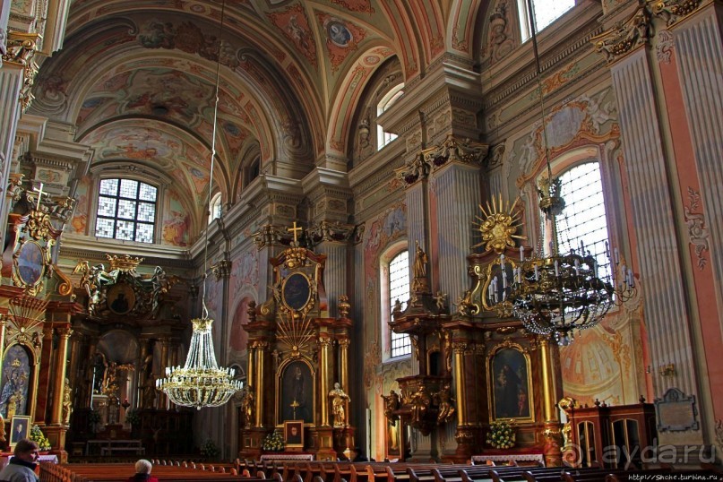 Шикарный костел с шикарным органом