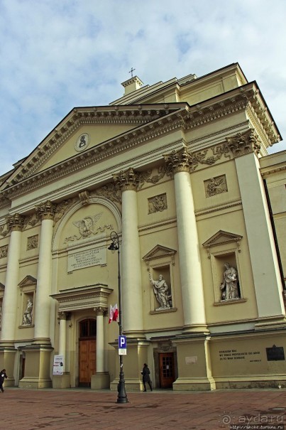 Шикарный костел с шикарным органом