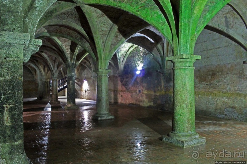 Цистерны крепости Мазарган — самое интересное место города