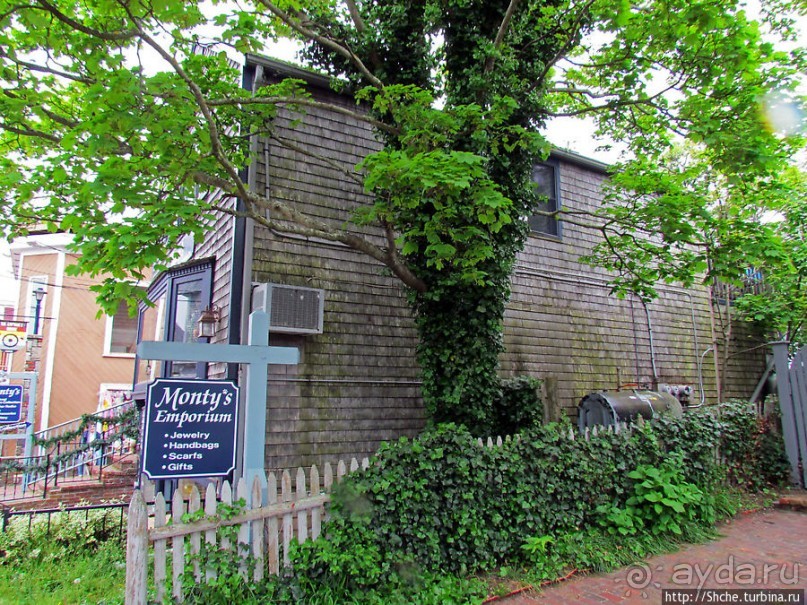 Commersial Street — и прогулка вдоль берега, и шоппинг