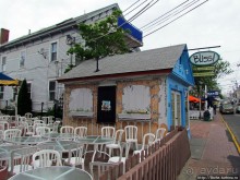 Commersial Street — и прогулка вдоль берега, и шоппинг