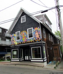 Commersial Street — и прогулка вдоль берега, и шоппинг