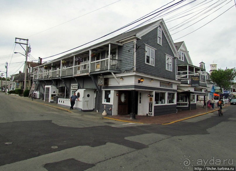 Commersial Street — и прогулка вдоль берега, и шоппинг