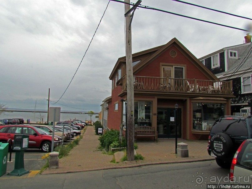 Commersial Street — и прогулка вдоль берега, и шоппинг