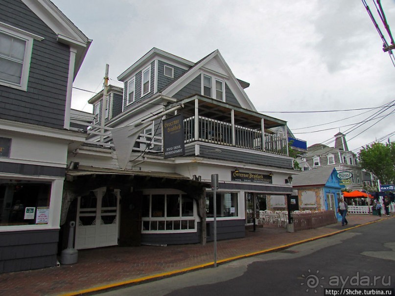 Commersial Street — и прогулка вдоль берега, и шоппинг