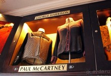 Альбом отзыва "Хард Рок кафе в Лондоне — первое из культовых"