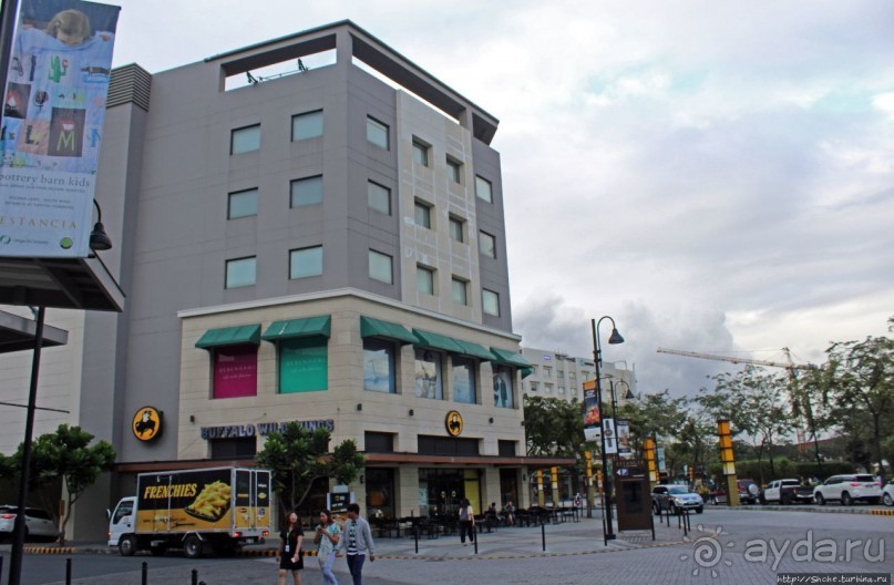 ПоМанила, выМанила