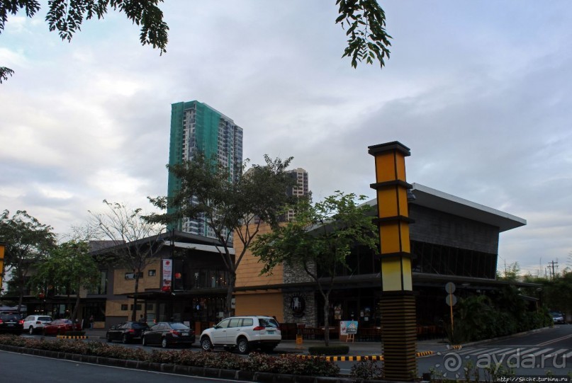 ПоМанила, выМанила