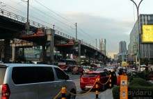 ПоМанила, выМанила