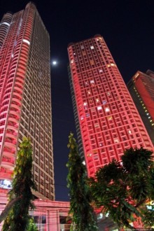 ПоМанила, выМанила