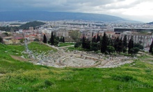 У подножия Акрополя