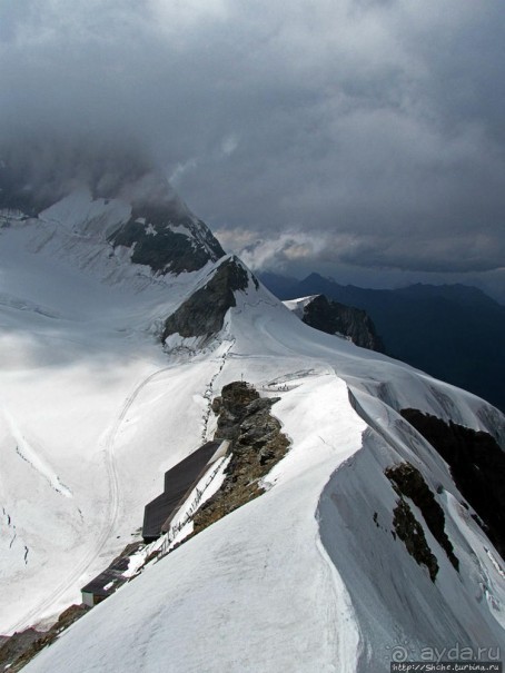 "Коромысло юной девушки" — горный хребет в Бернских Альпах