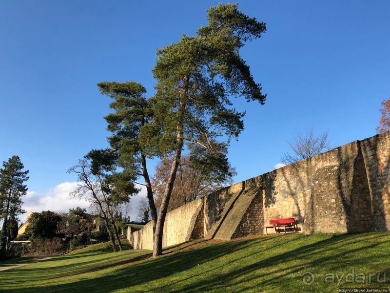 Что осталось от имперского монастыря в Лорше (ЮНЕСКО № 515)