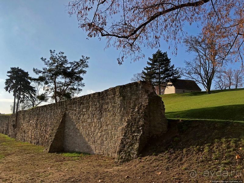 Что осталось от имперского монастыря в Лорше (ЮНЕСКО № 515)