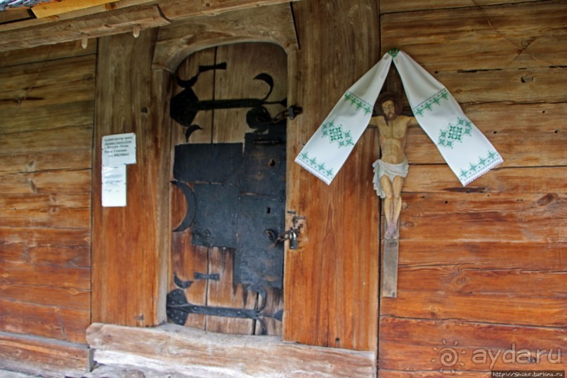 Деревянные церкви Карпат... Потелич (объект ЮНЕСКО 1424-8)