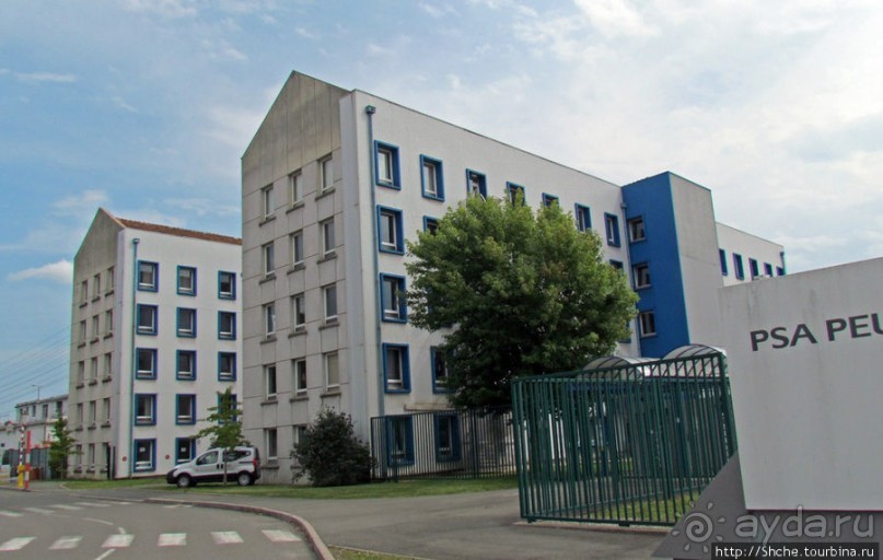Soshaux - здесь живут и строят "Peugeot"